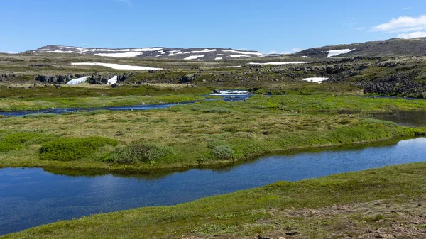 Prachtig Landschap Met Een Rivier Een Meer Achtergrond — Stockfoto