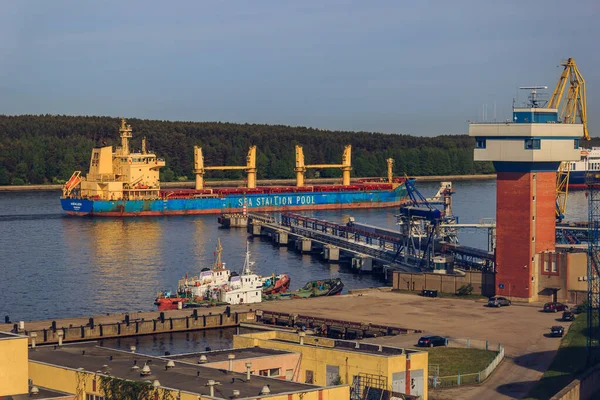 Nákladní Loď Přístavu Baltského Moře — Stock fotografie