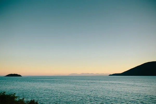 海の上の美しい夕日 — ストック写真