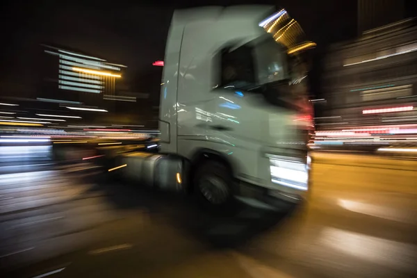 Vrachtwagen Weg Stad — Stockfoto