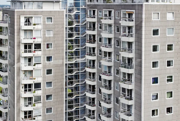 Moderno Edifício Apartamentos Cidade — Fotografia de Stock