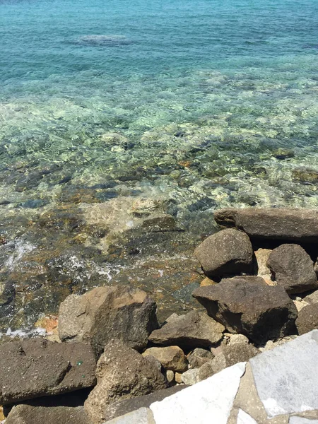 Belle Plage Avec Mer Ciel Bleu — Photo