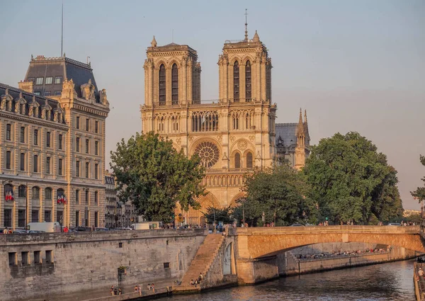 Собор Нотр Дам Париже — стоковое фото