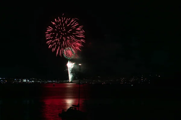 Bright Fireworks River — Stock Photo, Image
