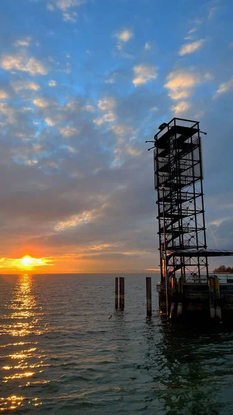 Prachtige Zonsondergang Boven Zee — Stockfoto