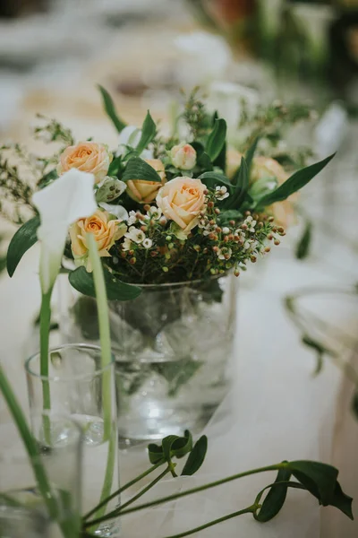 Piękny Bukiet Ślubny Kwiatów — Zdjęcie stockowe