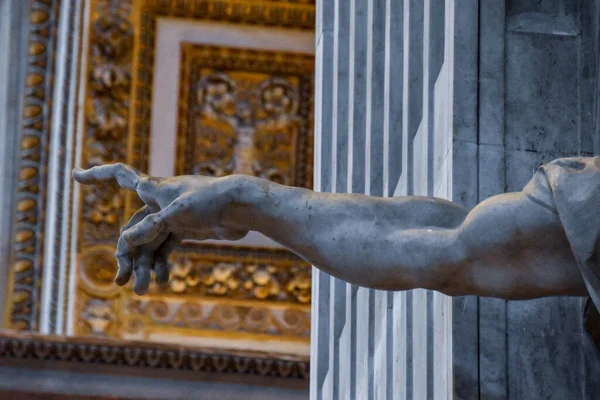 Άγαλμα Στην Πόλη Της Ρώμης Στην Ιταλία — Φωτογραφία Αρχείου