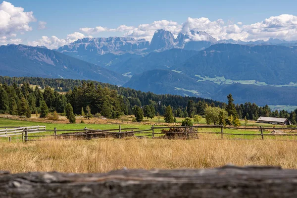 Beautiful Landscape Mountains Blue Sky — Stock Photo, Image