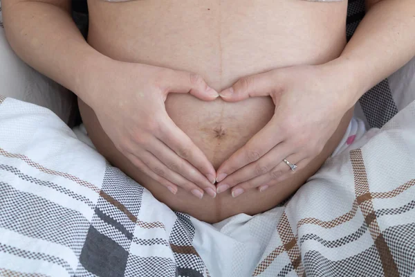 Pregnant Woman Heart Shape Her Belly — Stock Photo, Image