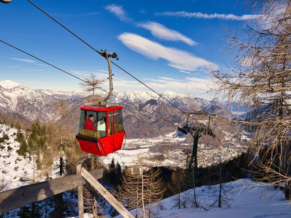 Ski Lift Στα Βουνά — Φωτογραφία Αρχείου