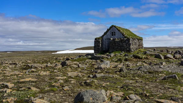 Zřícenina Starého Domu Vesnici Ostrově Faerských Ostrovů — Stock fotografie