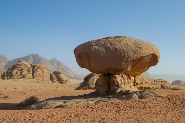 Gyönyörű Kilátás Nyílik Sivatagra Hegyekben — Stock Fotó