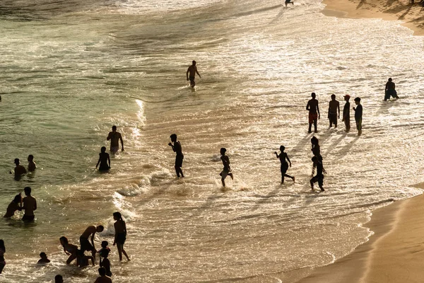 Tel Aviv Israel Fevereiro 2020 Visão Israelitas Desconhecidos Jogando Praia — Fotografia de Stock