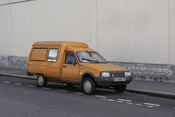 Camion Garé Dans Rue — Photo