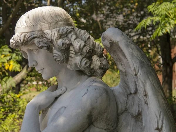 Statue Bel Ange Dans Parc — Photo