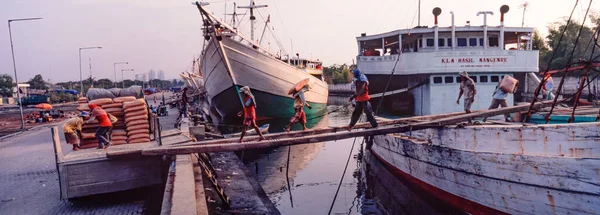 Sahilde Balıkçı Tekneleri — Stok fotoğraf