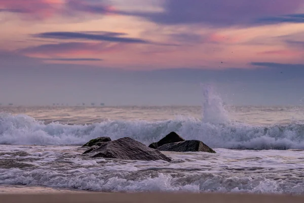 Krásný Mořskou Krajinu Vlnami Mořem — Stock fotografie