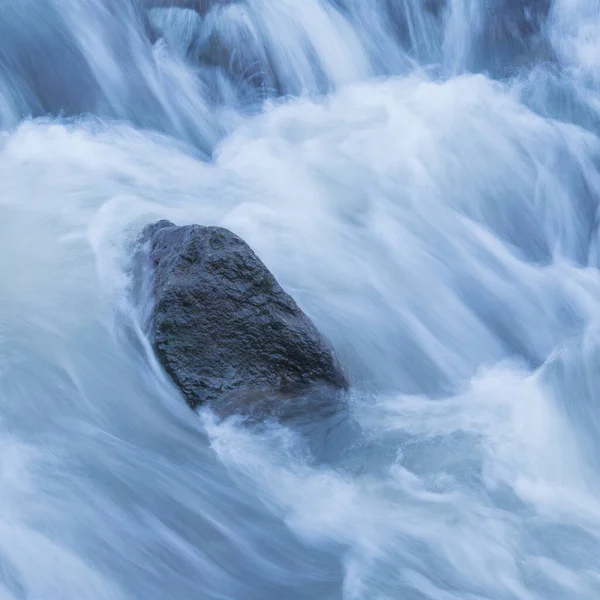 Schöner Wasserfall Wald — Stockfoto