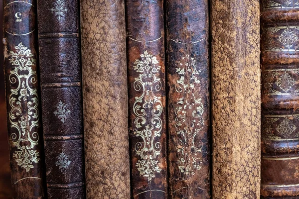 Stare Książki Drewnianym Tle — Zdjęcie stockowe