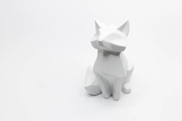 Figura Gato Blanco Sobre Fondo Claro — Foto de Stock