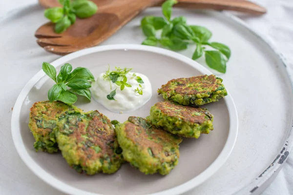 Delicious Homemade Pancakes Spinach Green Peas — Stock Photo, Image