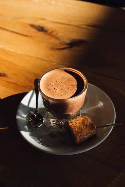 Tasse Café Avec Biscuit Sur Fond Bois — Photo