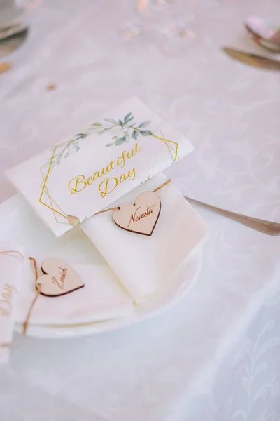 Wedding Table Setting White Blue Roses — Zdjęcie stockowe