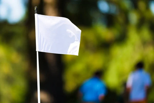 Een Close Upfoto Van Een Persoon Met Een Witte Vlag — Stockfoto