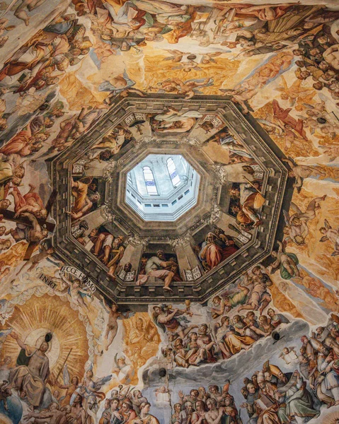 Interno Della Cattedrale Della Vergine Maria Del Mondo — Foto Stock