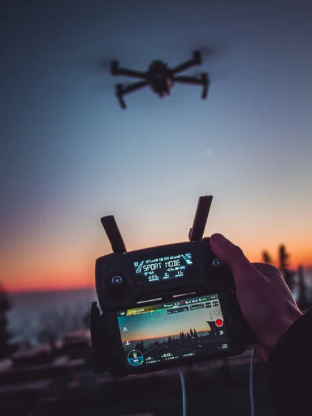 Foto Drone Homem Com Uma Câmera — Fotografia de Stock