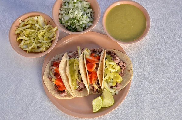 Comida Mexicana Alimentación Saludable Vegetariana Vegetariana Picante Deliciosa Guacamole Ensalada —  Fotos de Stock