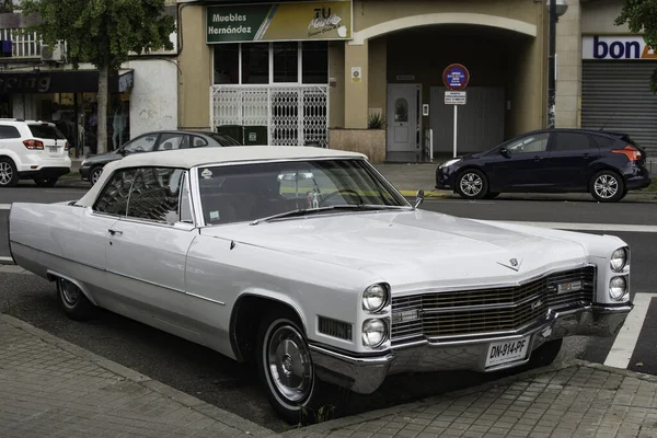 Havana Küba Temmuz 2017 Barselona Şehrinde Sokağa Park Edilmiş Arabalar — Stok fotoğraf
