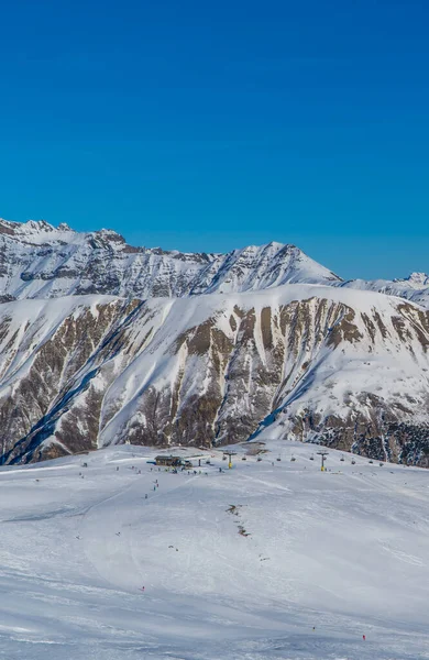 Kışın Dağların Güzel Manzarası — Stok fotoğraf