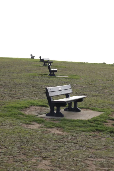 Gammal Träbänk Parken — Stockfoto