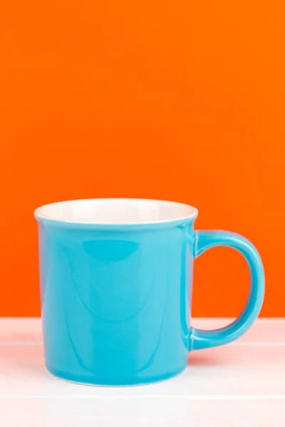 Tasse Kaffee Auf Farbigem Hintergrund — Stockfoto