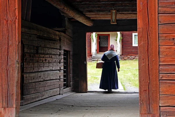 Young Woman Medieval Style — Stock Photo, Image