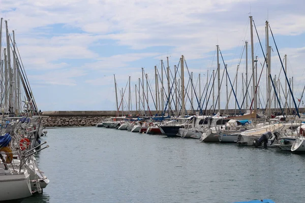 Yacht Nel Porto Del Mar Mediterraneo Nel Nord Israele — Foto Stock