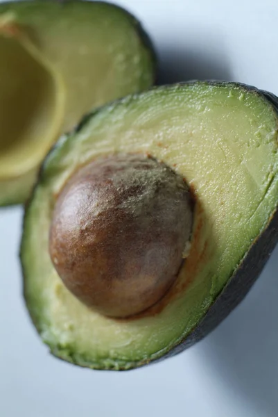 Avocado Half Close — Stockfoto