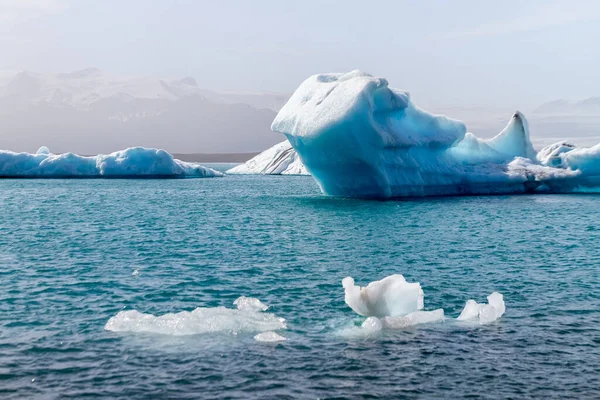 Hermoso Iceberg Nieve —  Fotos de Stock