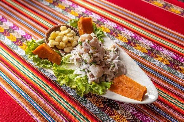 Ensalada Con Pollo Verduras — Foto de Stock