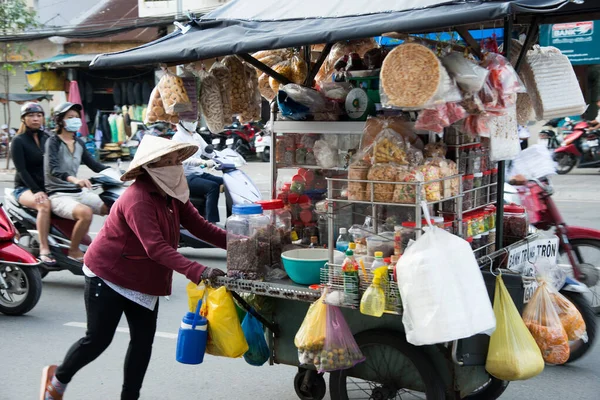 Street Vendor Városban — Stock Fotó