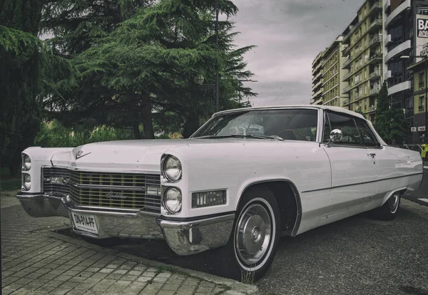 Velho Carro Vintage Com Uma Cor Branca Azul — Fotografia de Stock