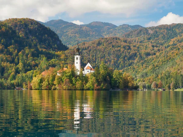 Церква Горах Зруйнованих Словенія — стокове фото