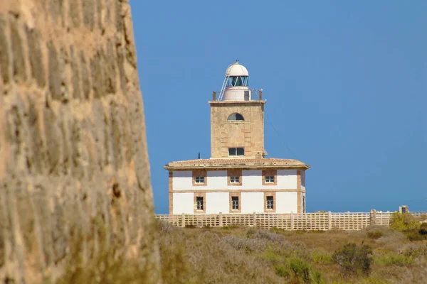 位于地中海古城的灯塔 — 图库照片