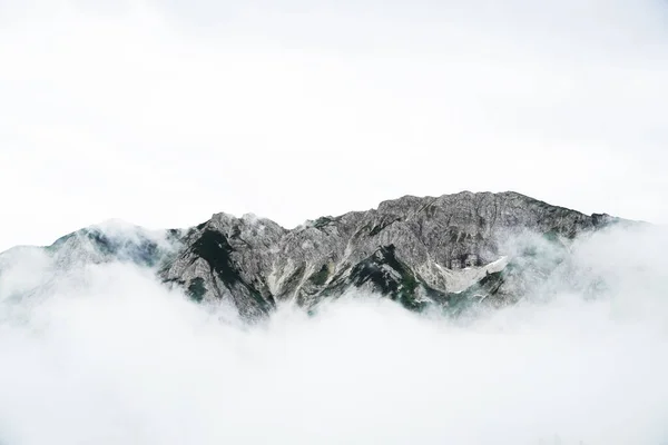 Paisaje Montaña Con Nubes —  Fotos de Stock
