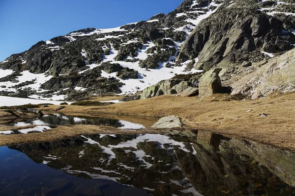 Гірський Пейзаж Снігом Горами — стокове фото
