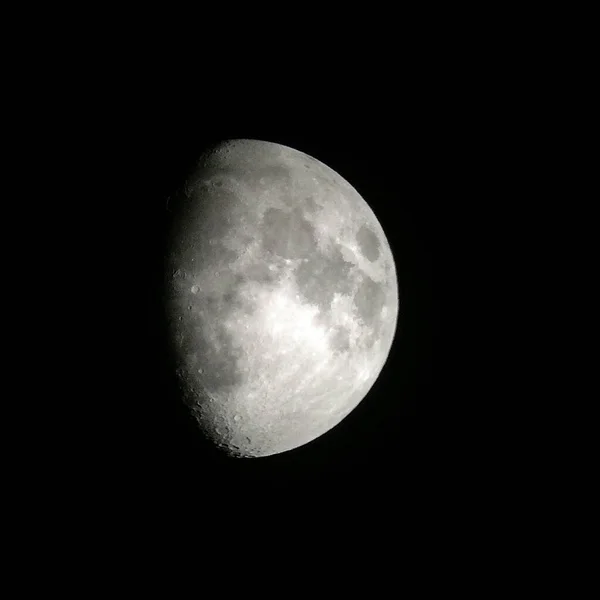 Luna Nel Cielo Notturno — Foto Stock