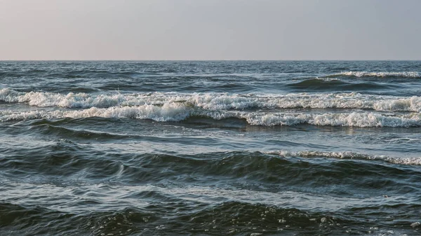 Piękne Fale Morskie Plaży — Zdjęcie stockowe