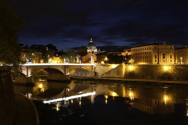Roma Şehrinin Gece Manzarası Talya — Stok fotoğraf