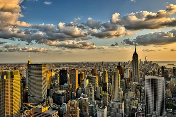 New York Városának Városképe Napnyugtakor — Stock Fotó